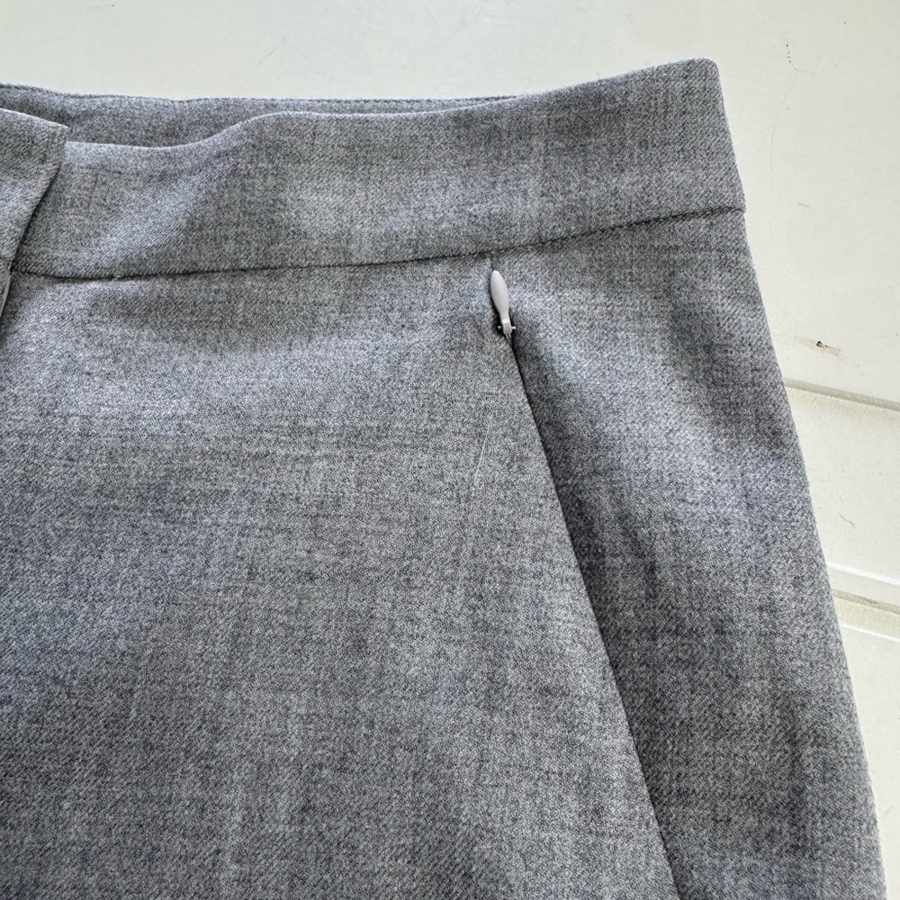Elie Tahari NWT Women’s Sz 2 Leena Pant Gray Wool Pleated Trousers - Picture 3 of 8